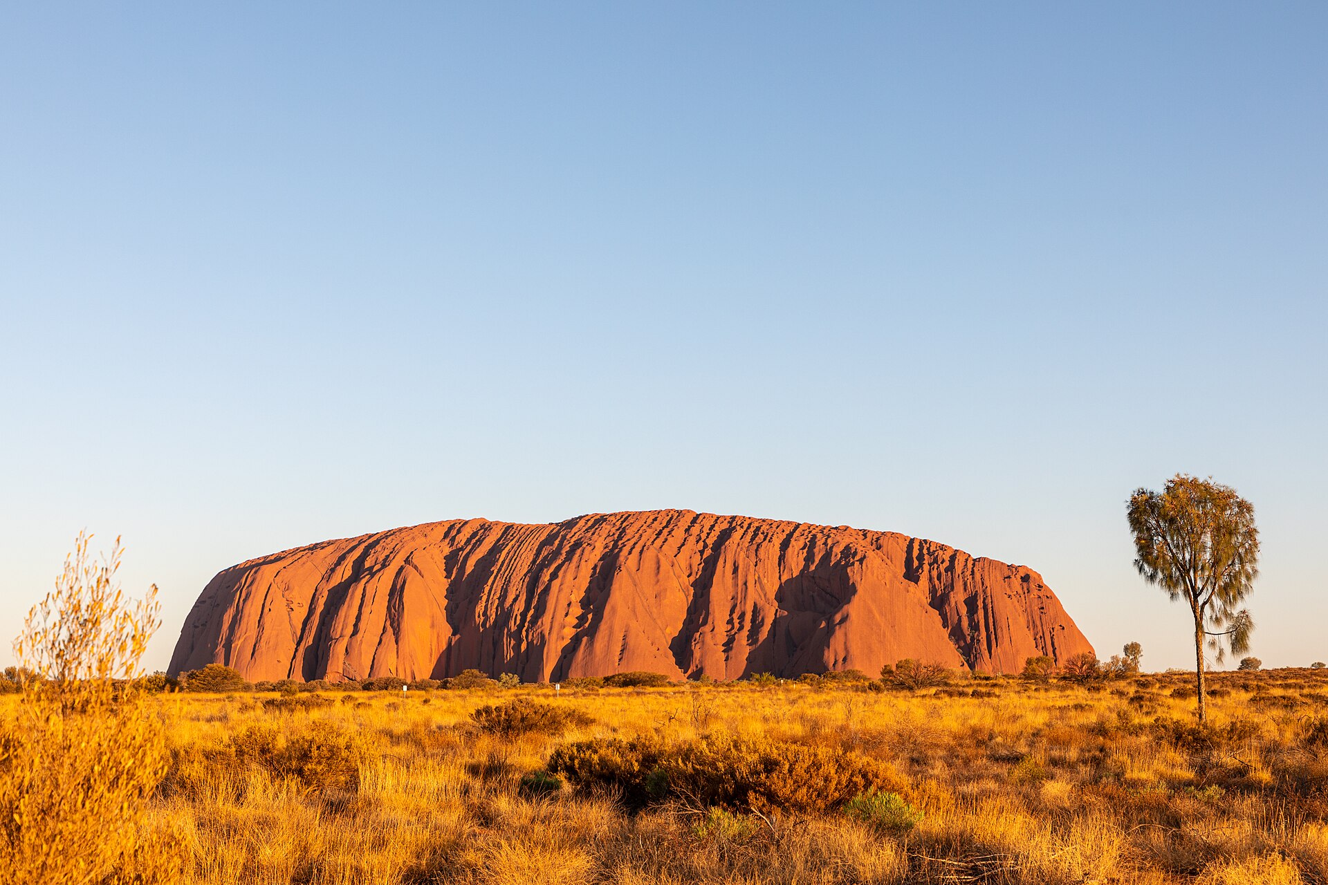 Documentary view of Uluru–Kata Tjuta.
