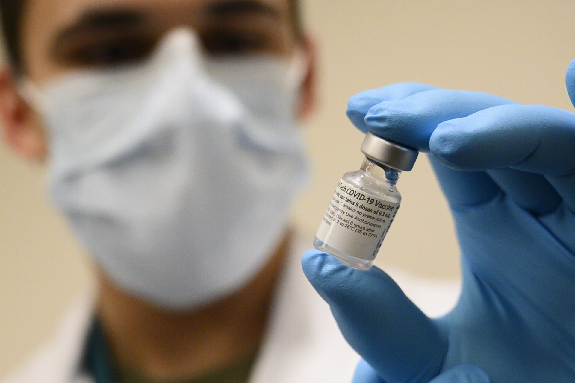 Documentary view of mRNA vaccine delivery platforms.