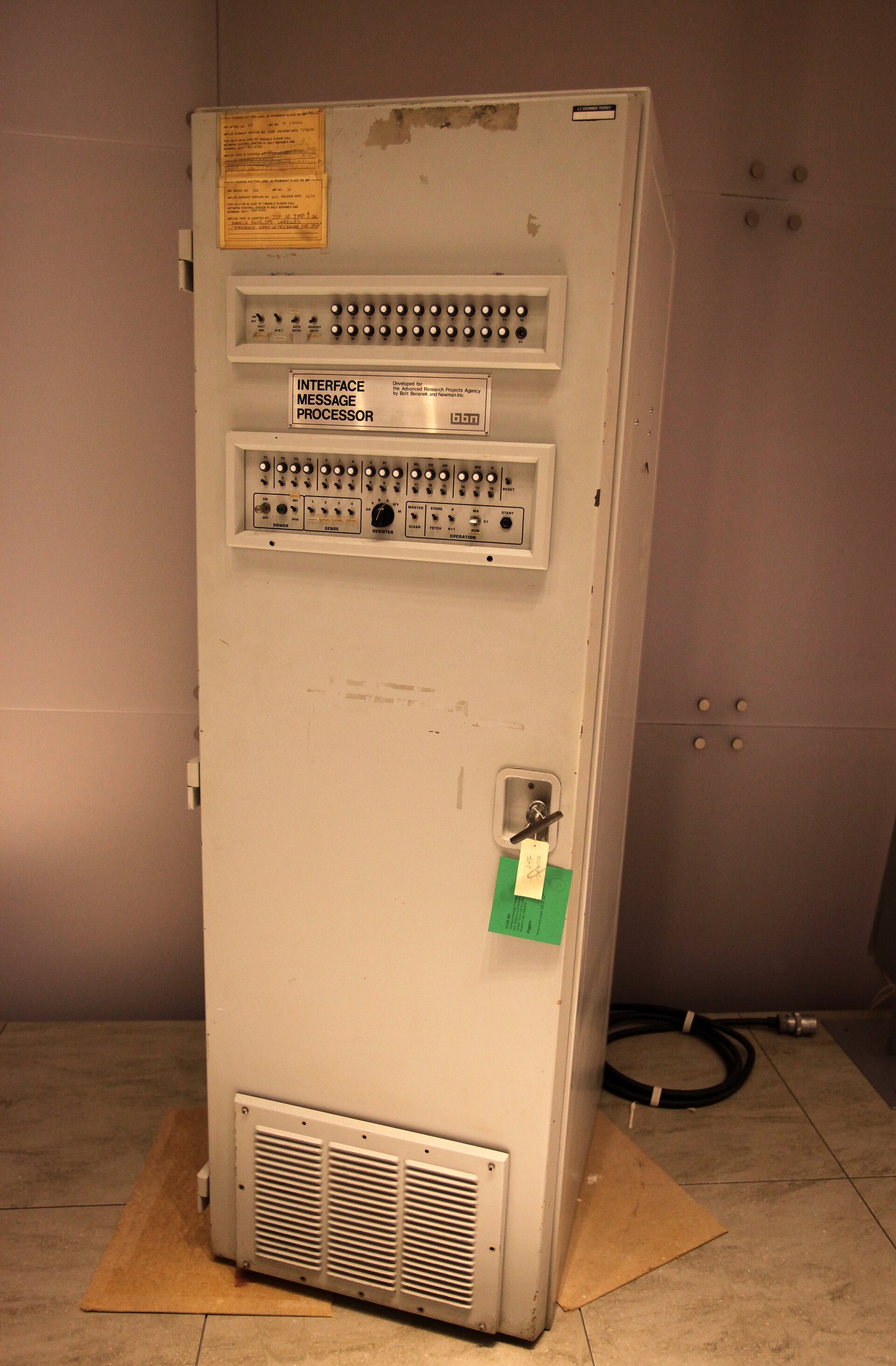 Documentary view of ARPANET and packet-switched networking.