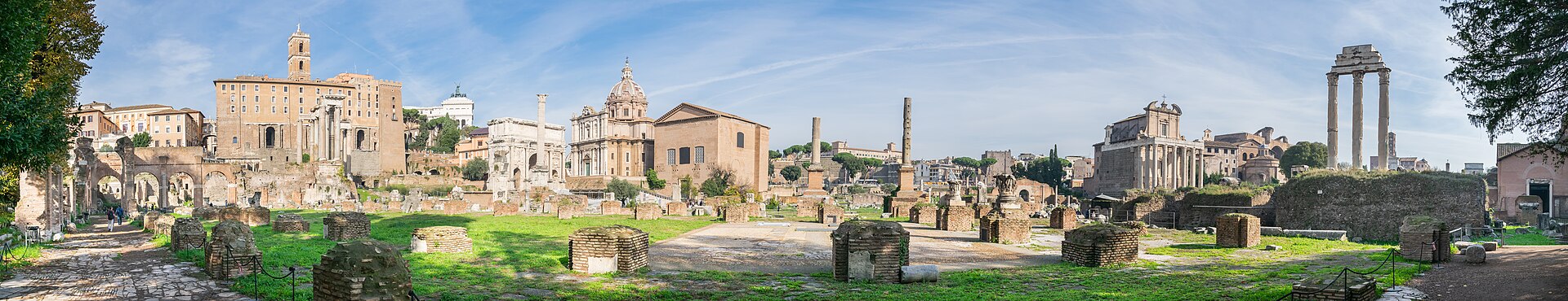 Temples, basilicas and columns of the Roman Forum.