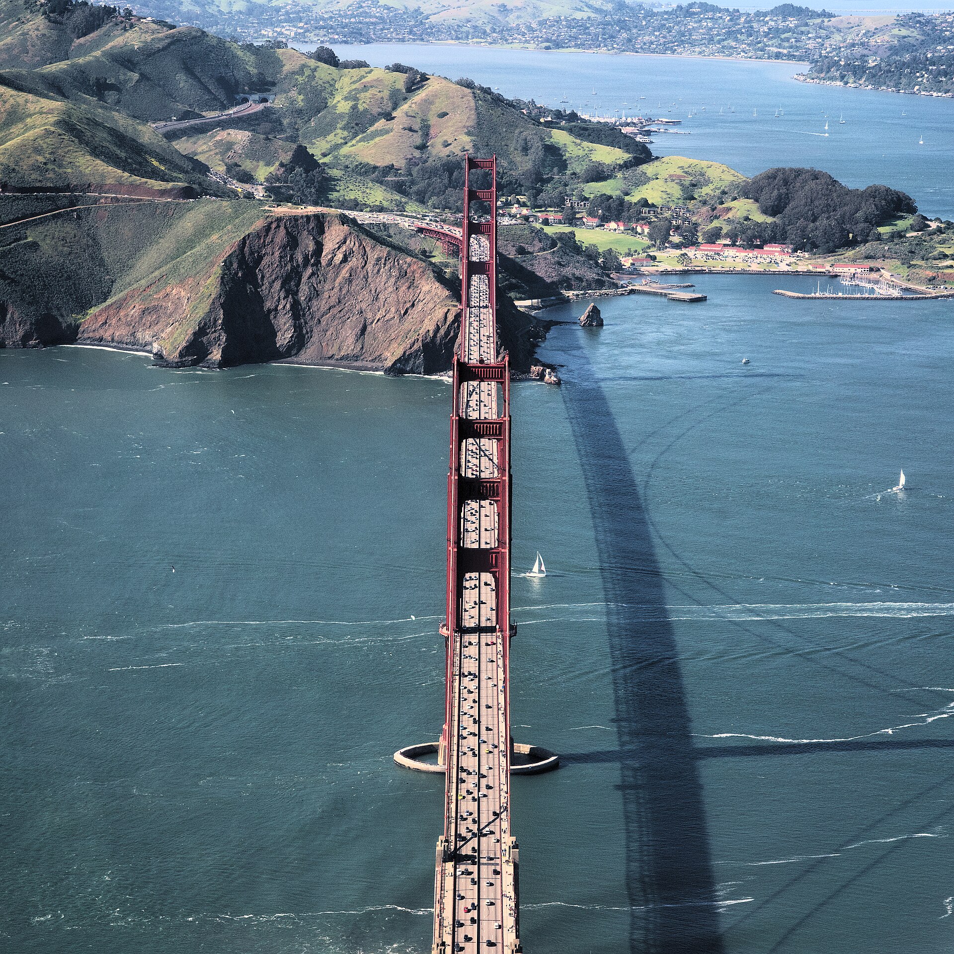 Documentary view of Modern suspension bridges.