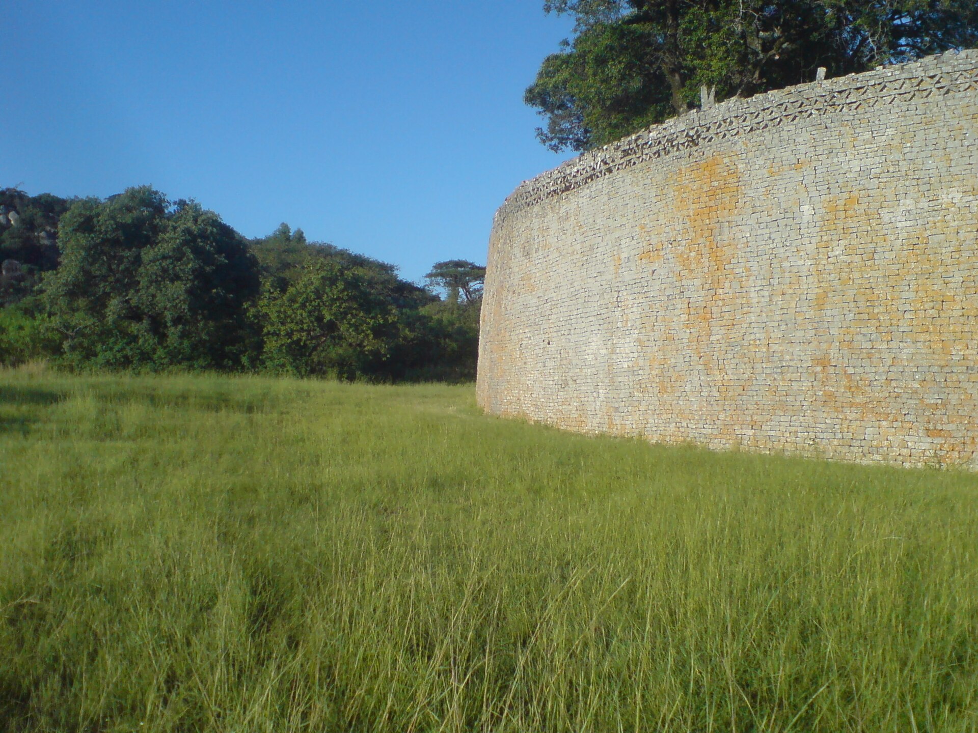 Massive dry-stone wall of the Great Enclosure at Great Zimbabwe.