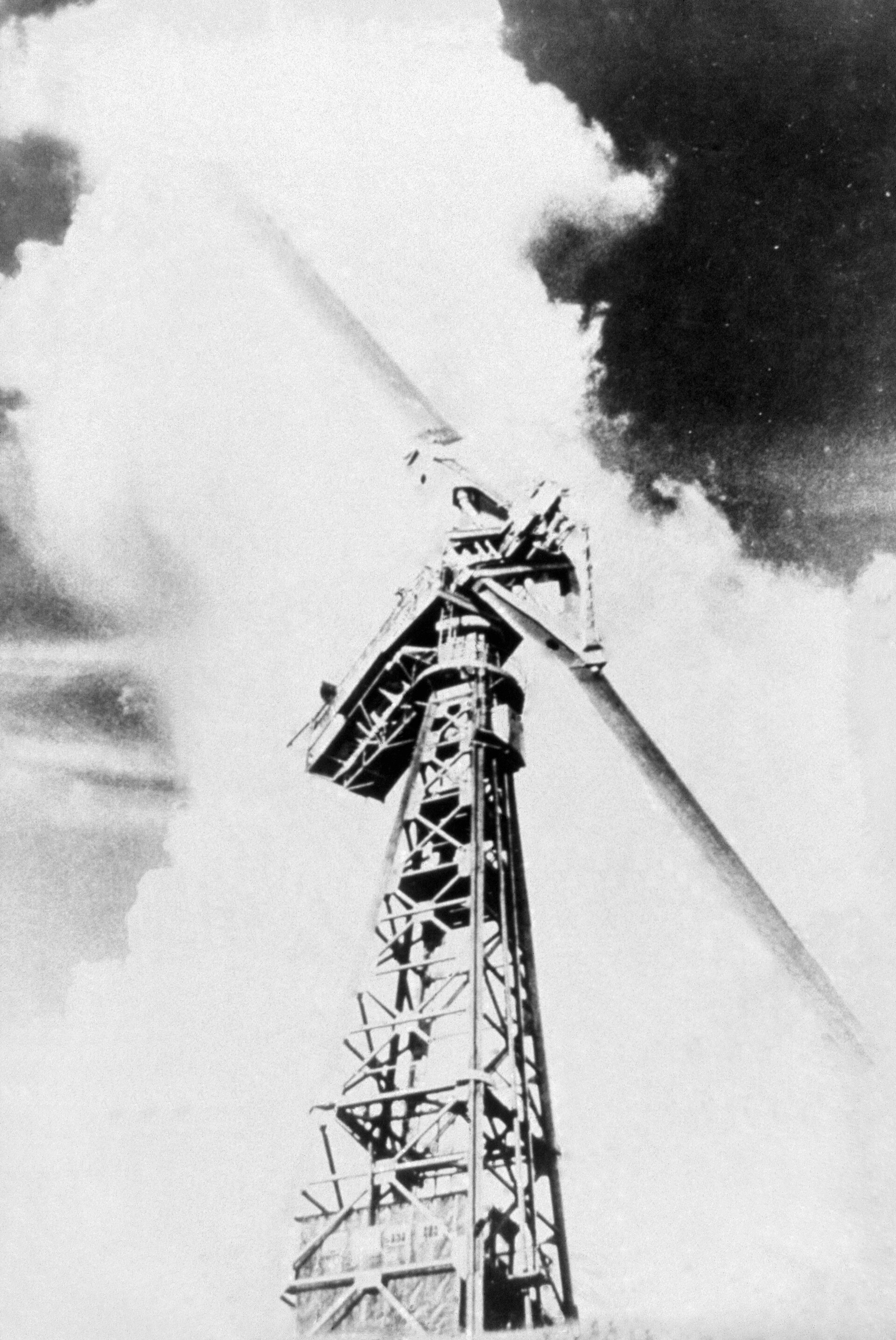Documentary view of Modern wind-turbine engineering.