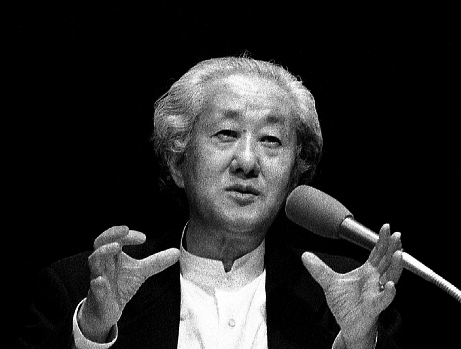 2001_63_24a Tokio, 2001