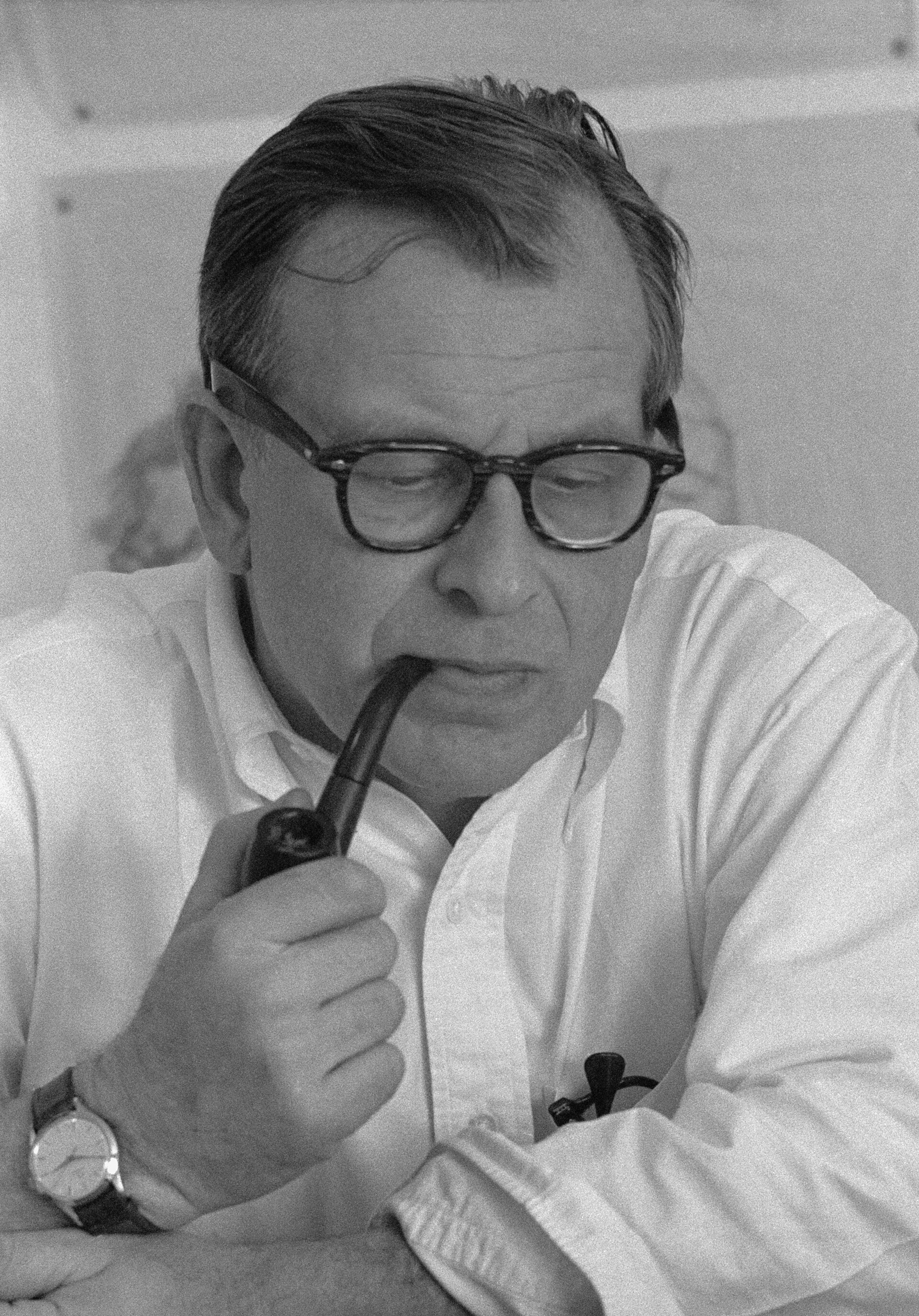 Circa 1950s photograph of Finnish-American architect Eero Saarinen (1910–1961).
