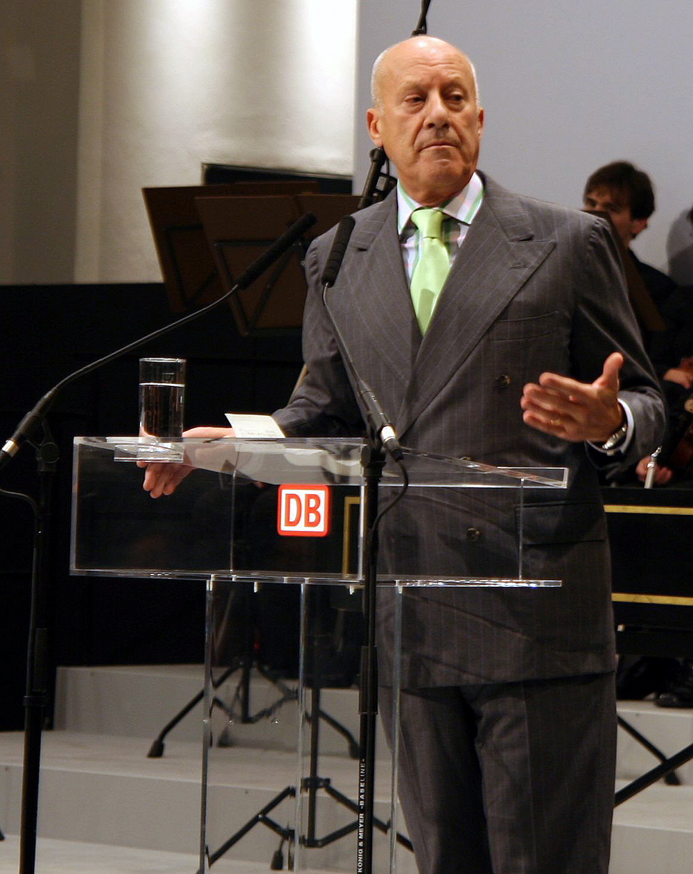 Sir Norman Foster at the inauguration ceremony of Dresden's refurbished central railway station